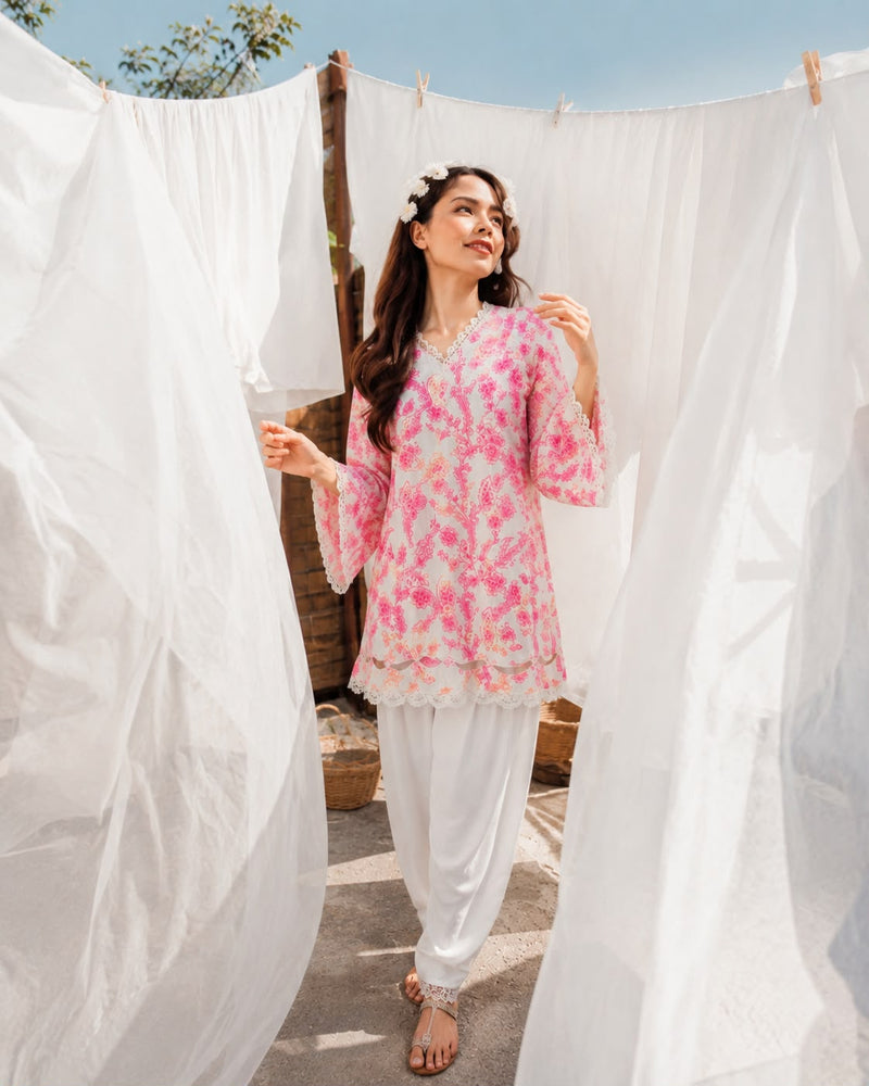 Women's White & Hot Pink Floral Design
